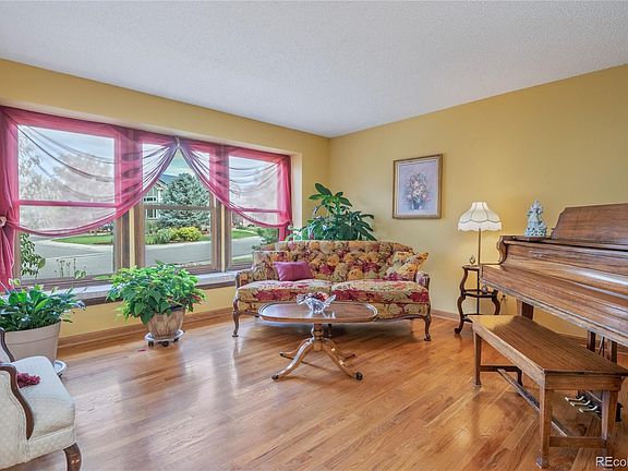 5th image of 1162 Clubhouse Dr