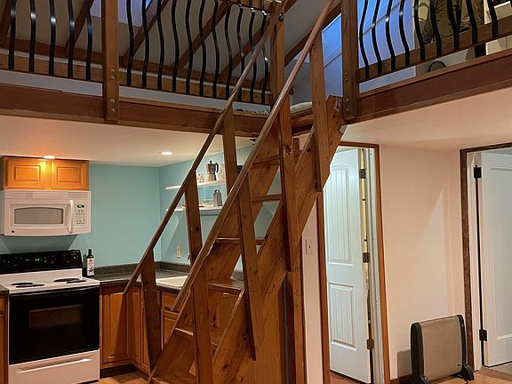 2nd image of 8436 Seward Park Ave S #B