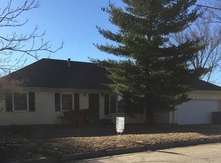 424 Shelle Rd, Manhattan, KS 66502