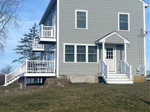 115 Saltaire Ave, Narragansett, RI 02882
