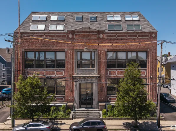 325 Myrtle Ave APT 1202, Bridgeport, CT 06604