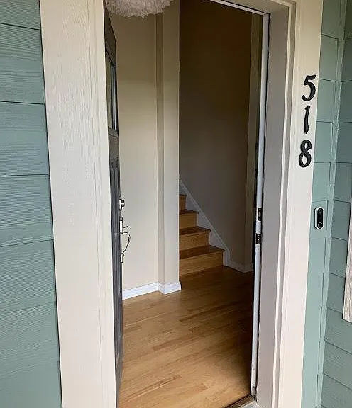 518 Homestead St — Photo 3