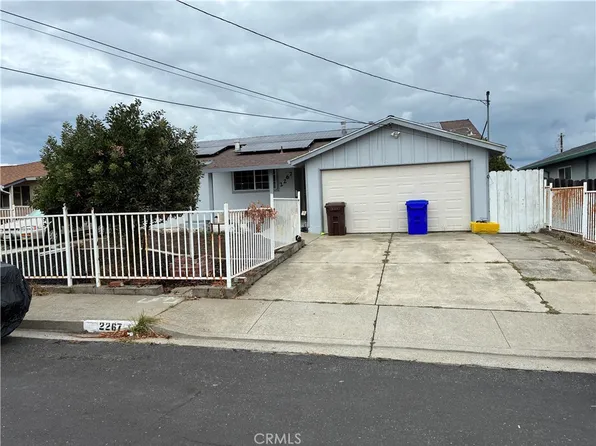 2267 Highlands Rd, San Pablo, CA 94806