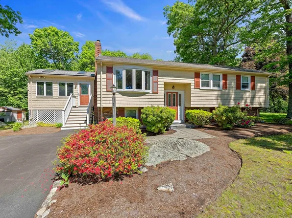 156 3rd St, Stoughton, MA 02072