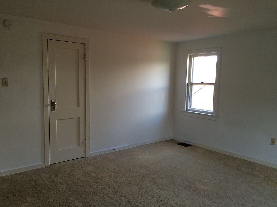 1st image of 1226 W 8th St