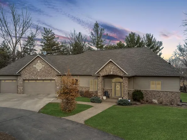 8760 Pine Crest Ln NW, Rochester, MN 55901