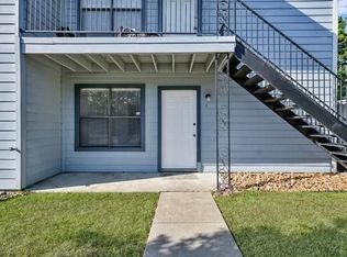 900 Holly Dr APT 4, Conroe, TX 77301