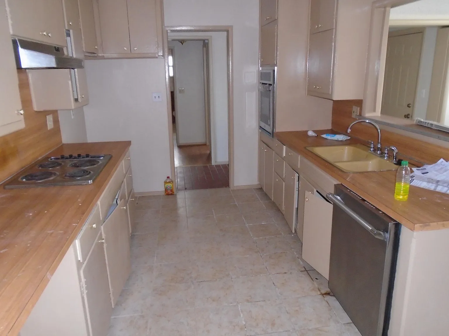 2 bed, 1.5 bath, 1500 sqft, $1,225 — Photo 3