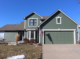 5682 SW 34th St, Topeka, KS 66614