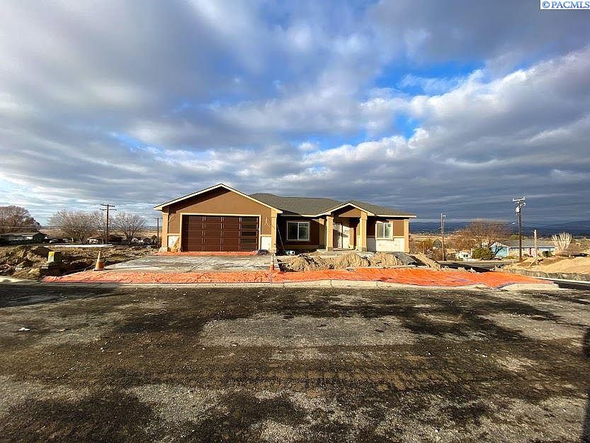 1st image of LOT 1 804 Lander Ct