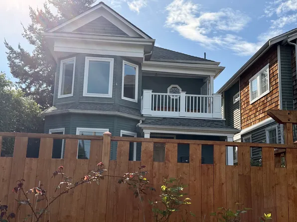 2119 6th Ave W Unit B, Seattle, WA 98119
