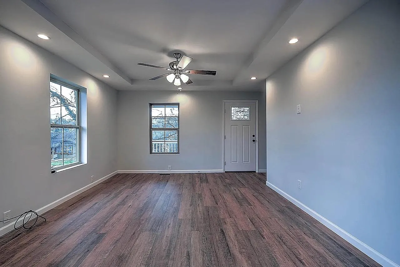 3 bed, 1400 sqft, $1,950 — Photo 3