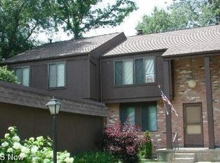 10227 Spinnaker Run, Aurora, OH 44202