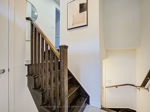 3rd image of 45 Ormerod Ln