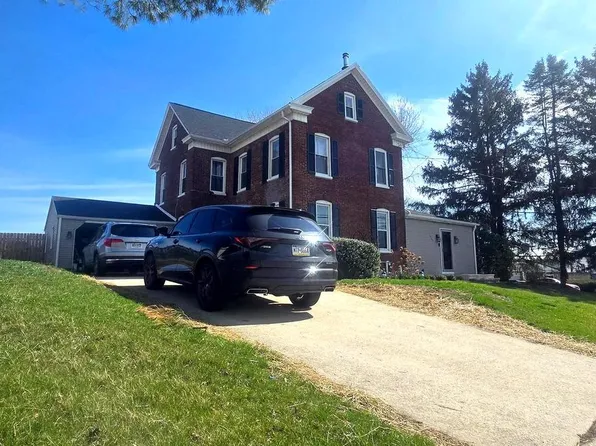 1122 Hanover Rd, York, PA 17408