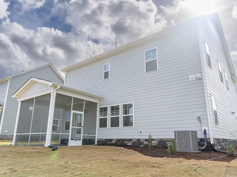 725 Hardin Hill Ln — Photo 11