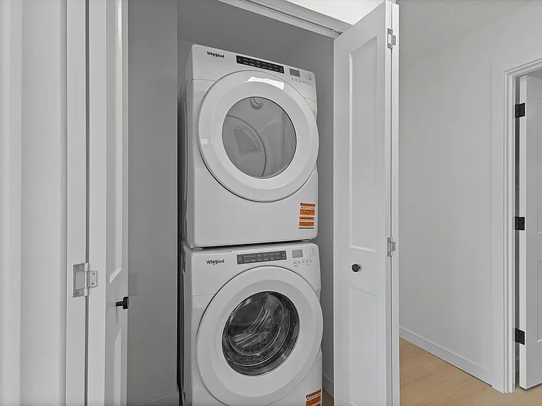 Newly Remodeled Kennedy Park Apartments! $$ ONE MONTH FREE — Photo 39