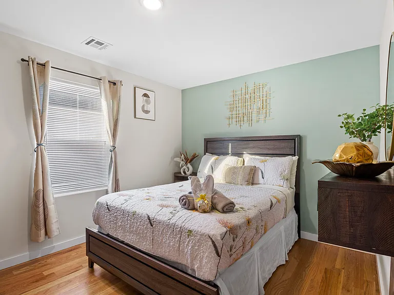 751 Seaport Dr #2 — Photo 15