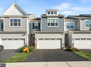 317 Ridgewood Dr, Royersford, PA 19468