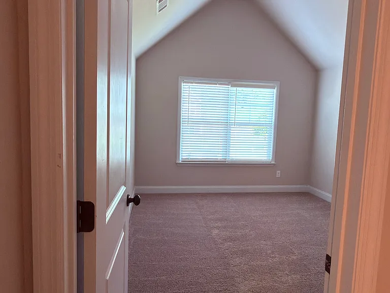 4050 Stowe Dr — Photo 28