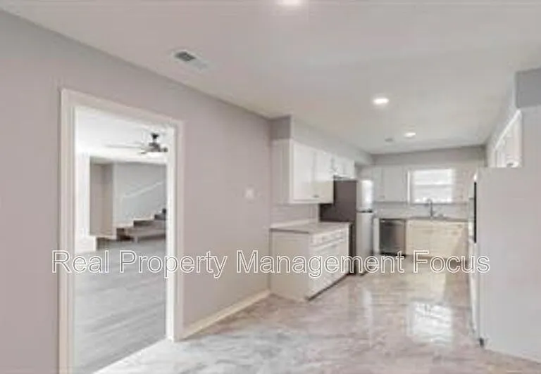 14724 Overview Dr — Photo 9