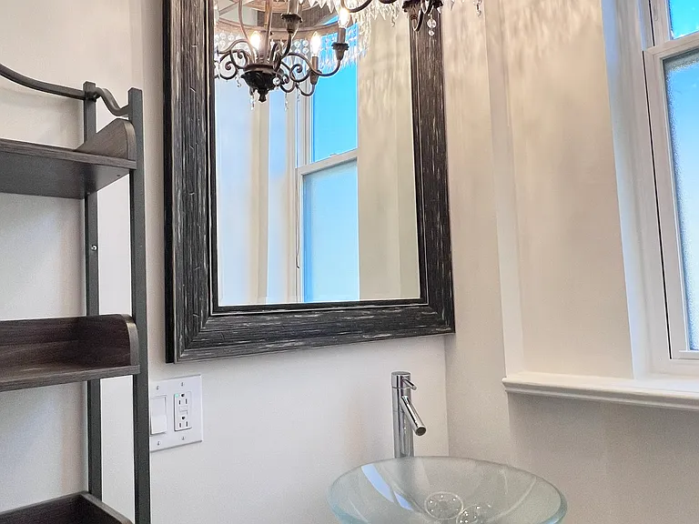 948 N Hoyne Ave #3 — Photo 21