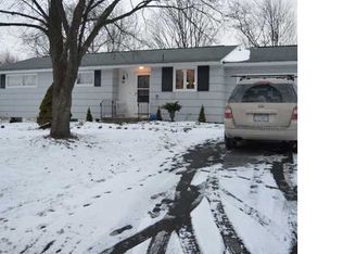 118 Cashin Dr, Fayetteville, NY 13066
