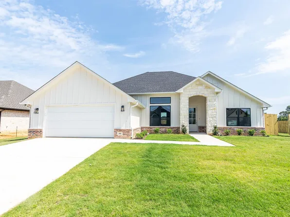 409 Meadow Ln, Chandler, TX 75758