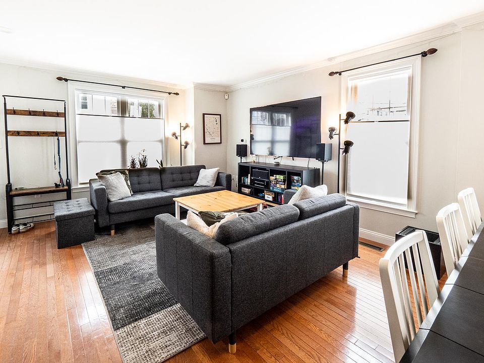 1st image of 3 Stockwell St #1