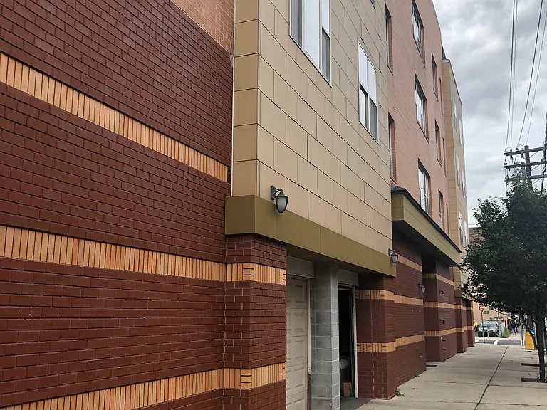 5005 Palisade Plaza — Photo 23