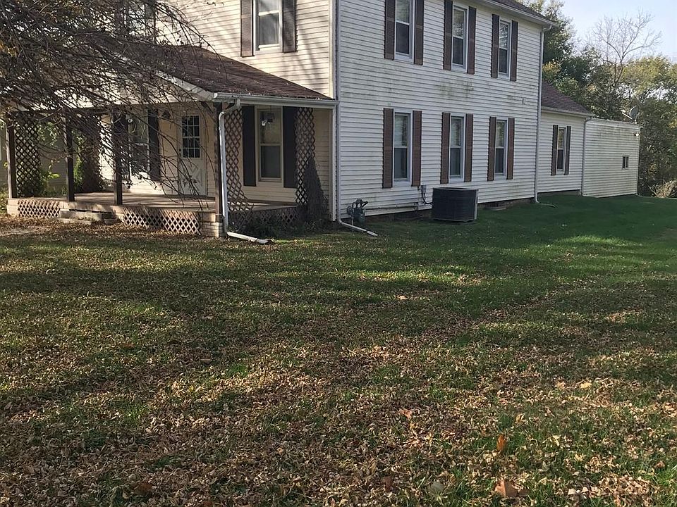 2nd image of 505 Center St