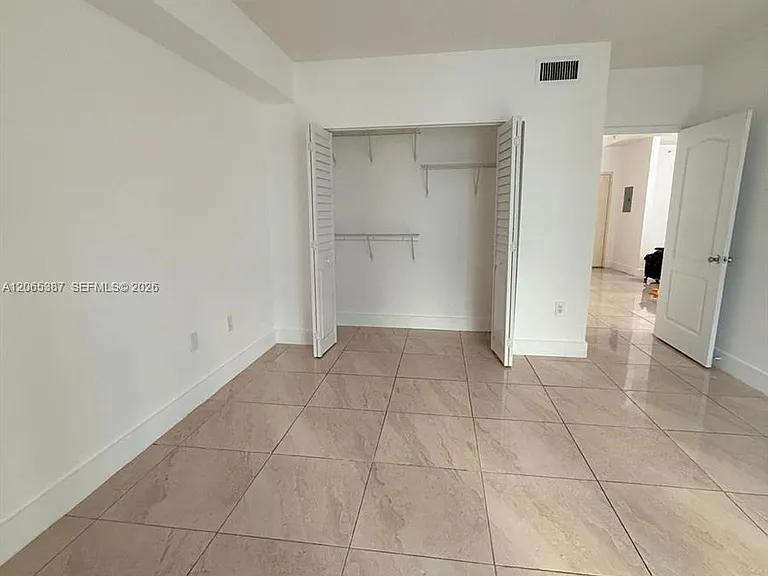 5091 NW 7th St #1009 — Photo 9