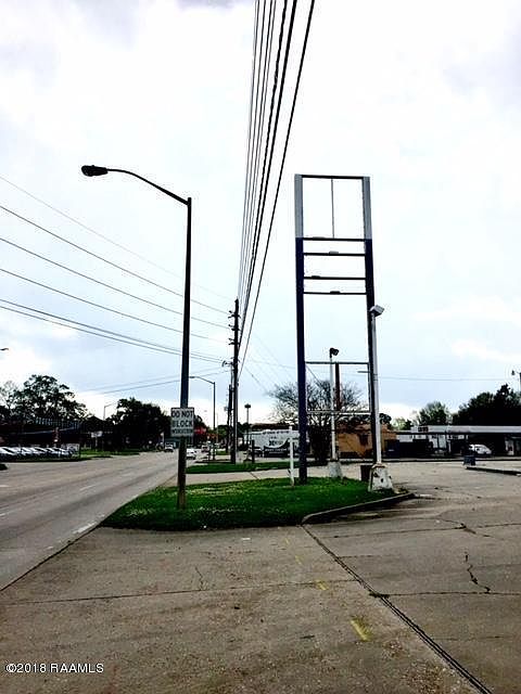 1st image of 1303 N University Ave