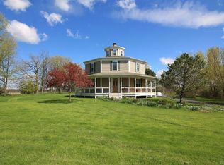 11536 Clarence Center Rd, Akron, NY 14001