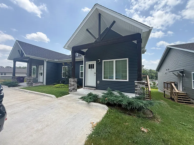 214 Kenwood Rd #2 — Photo 2