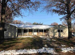 126 W Oak St, Long Grove, IA
