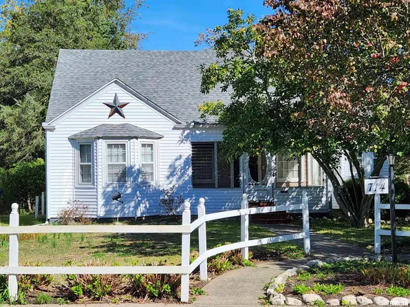 714 Kensington Ave, Mount Vernon, IL 62864