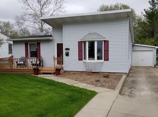 618 S Church St, Gibson City, IL 60936