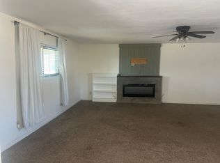 1203 S Wall St, Iowa Park, TX 76367