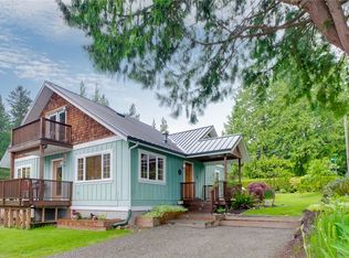 10603 NE Valley Rd, Bainbridge Island, WA 98110