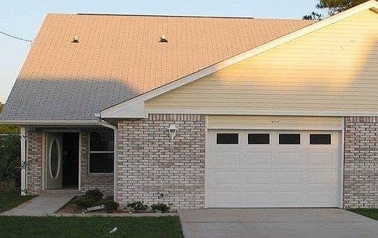 2154 Tom St