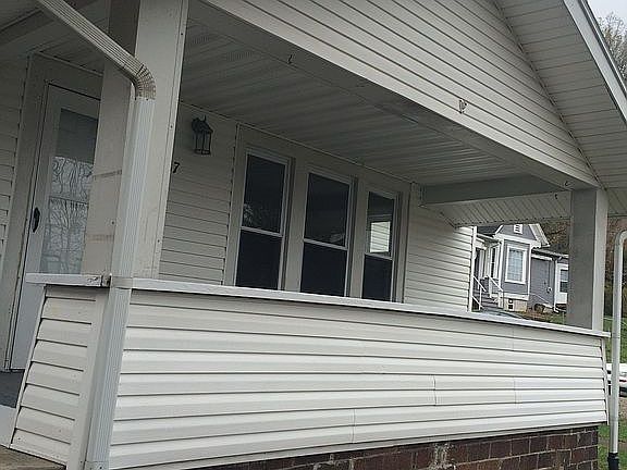 2nd image of 87 Franklin Ave