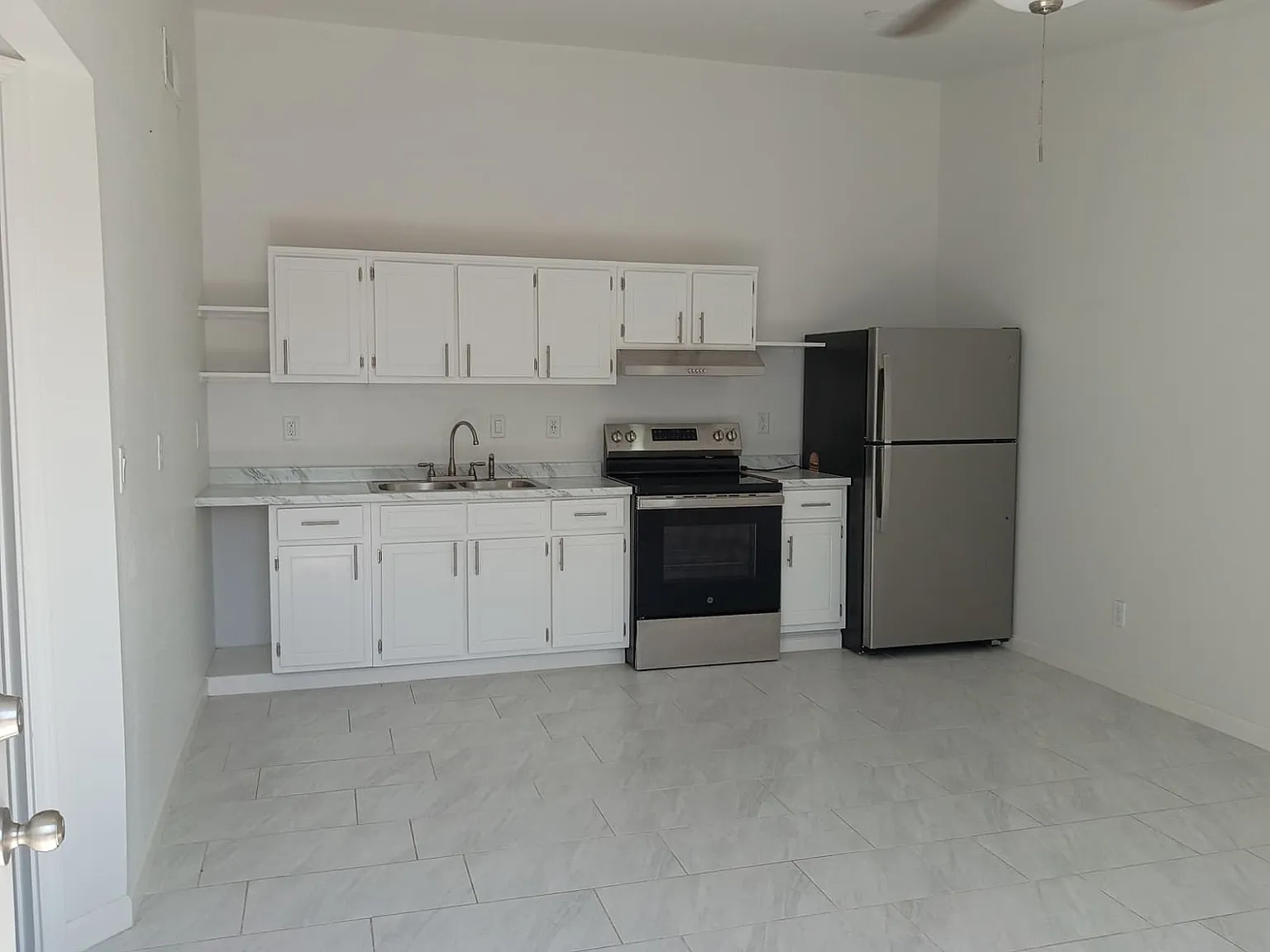 1 bed, 498 sqft, $875 — Photo 2