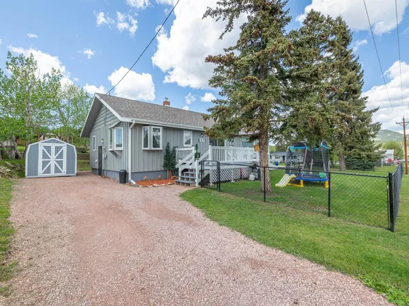 301 S 11th St, Custer, SD 57730