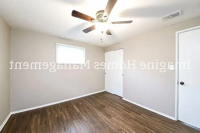 1879 Hillsdale Dr #1 — Photo 7