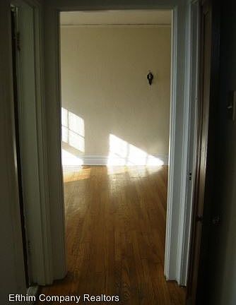 5th image of 1264 Hawthorne Pl APT B