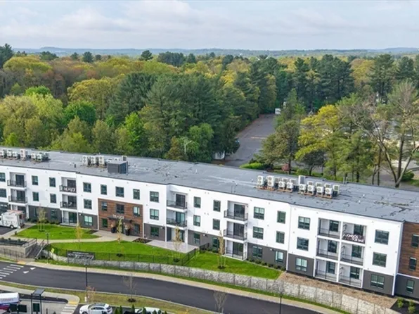 203 Lowell St #314, Wilmington, MA 01887