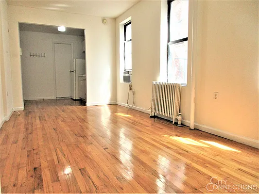 Rented by City Connections Realty | media 12