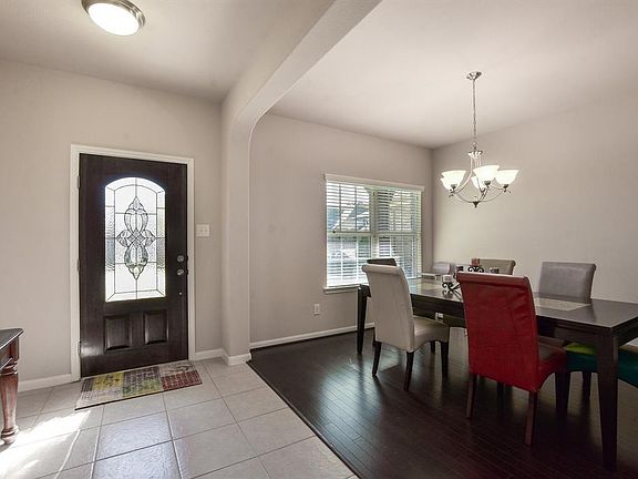 3rd image of 9823 Patricia Haven Ln