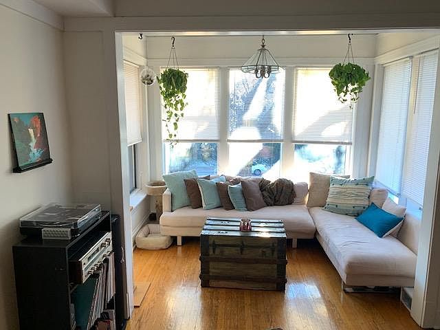 1st image of 4331 N Ashland Ave #3